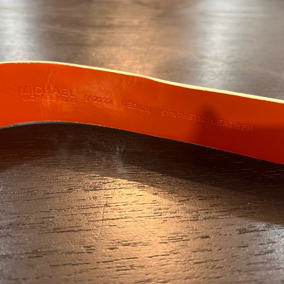 Cream MK logo belt - Picture 2 of 4